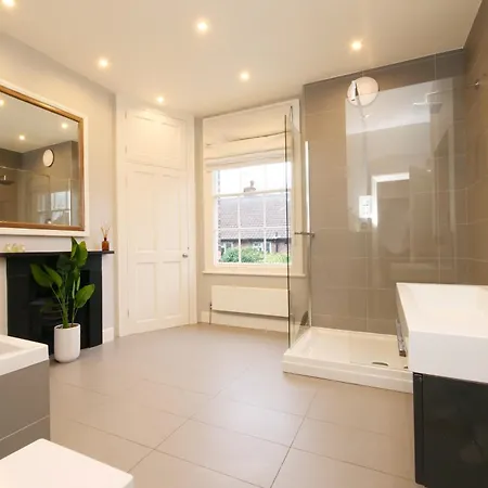 St Pauls House *
